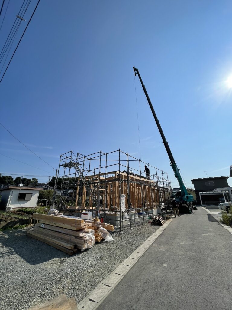 晴天の中　H様邸　棟上げ