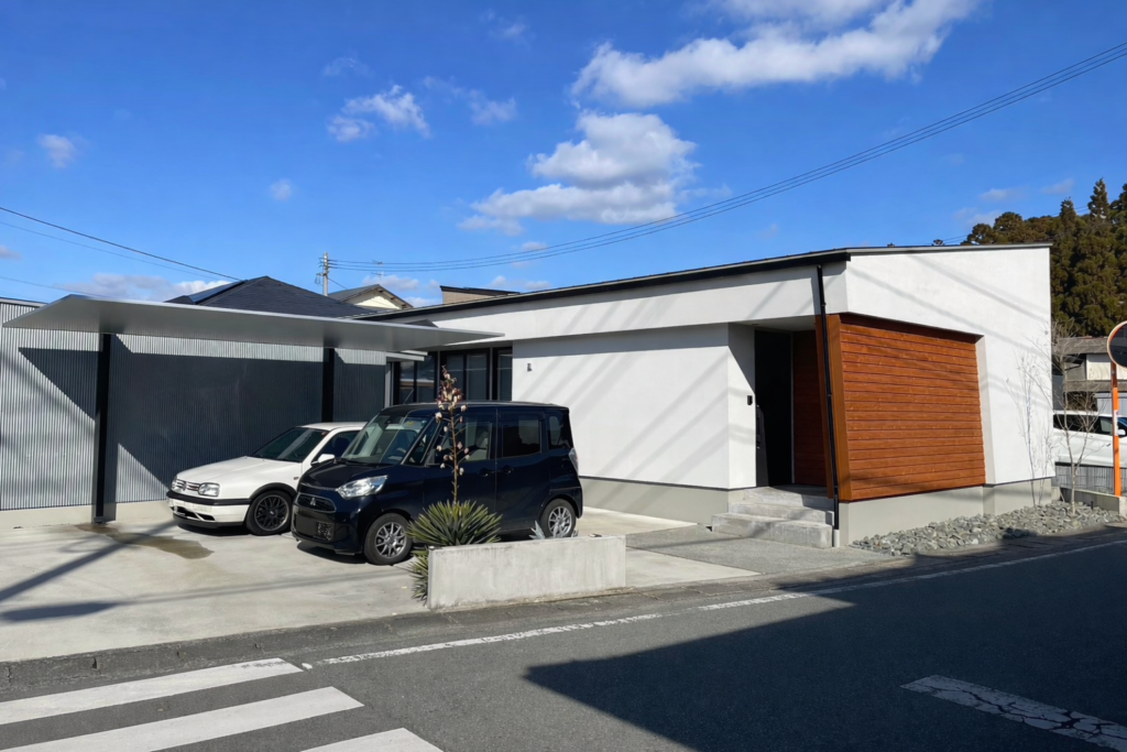 ガレージを眺める家事楽な家