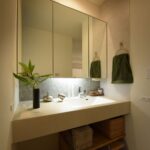 2人並んで使える広さを確保した独立洗面台