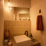 厳選セレクトしたタイルを使った造作手洗い