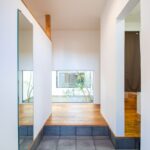 明るいエントランスホール